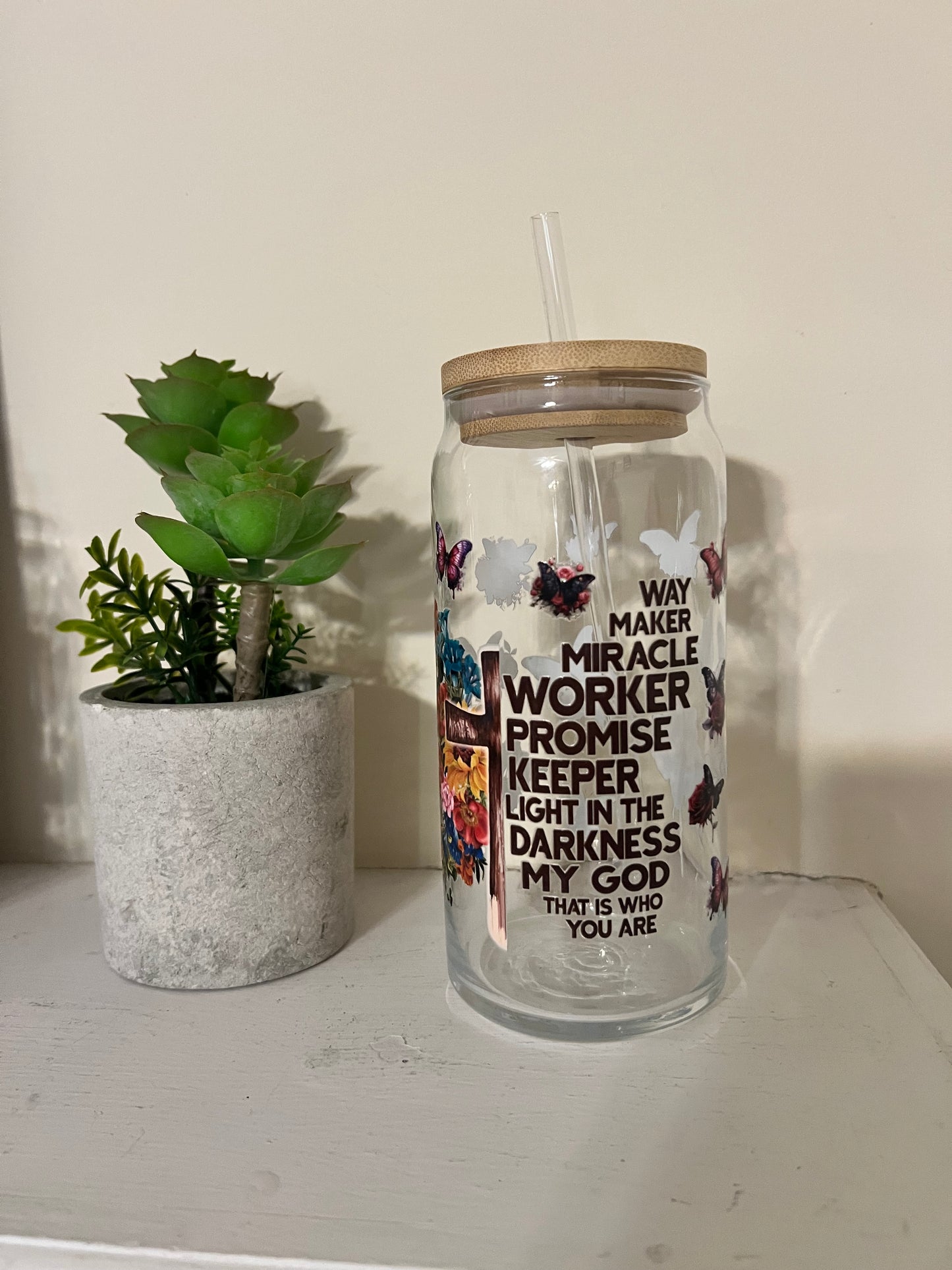 Way Maker Miracle Worker 20oz Glass Tumbler